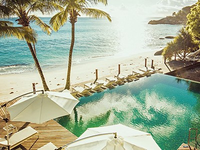 Hotel Carana Beach