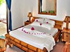 ANGAGA ISLAND RESORT AND SPA 4*    POKOJ
