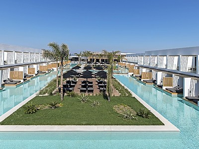 Hotel D' Andrea Lagoon ALL-Suites