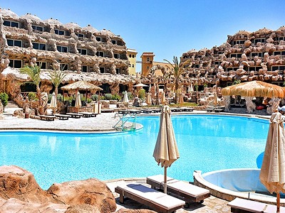 Hotel Caves Beach Resort
