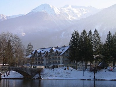 Julské Alpy - Vogel - hotel Jezero - skipas a bazén v ceně...