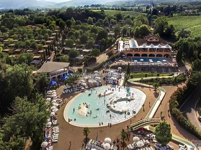 Hu Norcenni Girasole Village