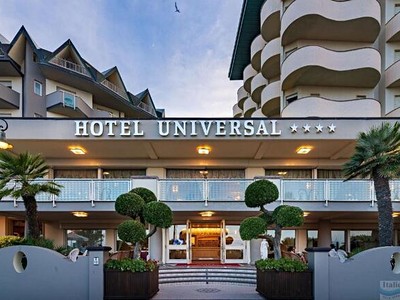 Hotel Universal