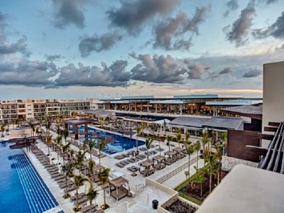 Royalton Riviera Cancun