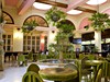 PLAZA 4****