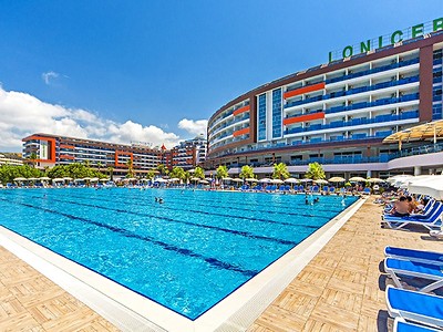 Hotel Lonicera Resort & Spa