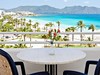 Balkon hotelového pokoje