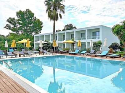 Nasos Hotel & Resort