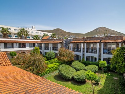 Tiana Beach Hotel