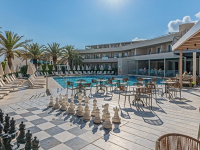 Minos Hotel