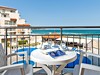 Balkon hotelového pokoje