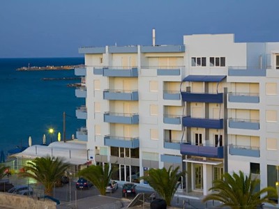 Astron Hotel