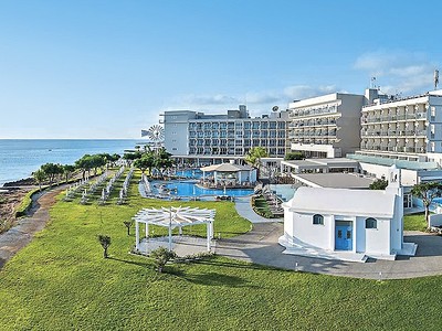 Hotel Pernera Beach