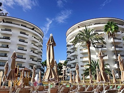 Servatur Waikiki
