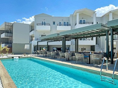 Mare Blue & Suites