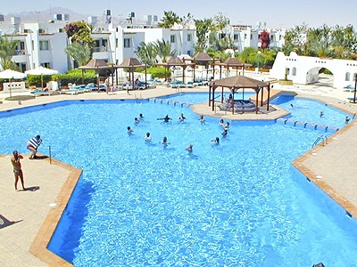 Hotel Menaville Resort