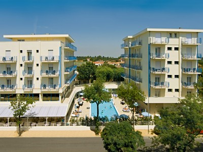 Hotel Miami s bazénem
