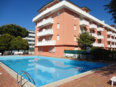 Residence Ghirlandina s bazénem Psm