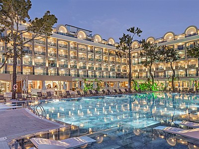 Berry Blue Hotel