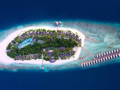 Dreamland Maldives - The Unique Sea & Lake Resort Spa