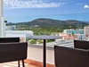 Balkon hotelového pokoje