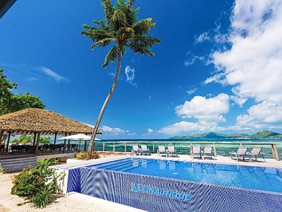 Le Nautique Luxury Waterfront Hotel