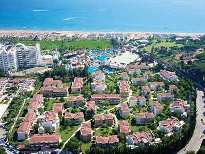 Hotel Kamelya Aischen k Club