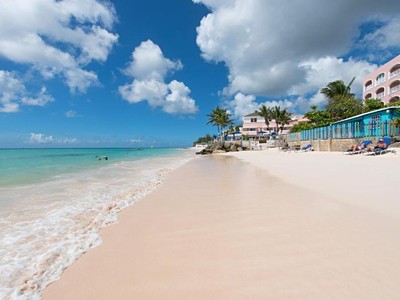 Butterfly Beach Hotel