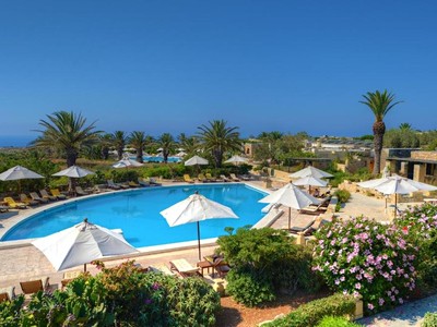Ta' Cenc Hotel