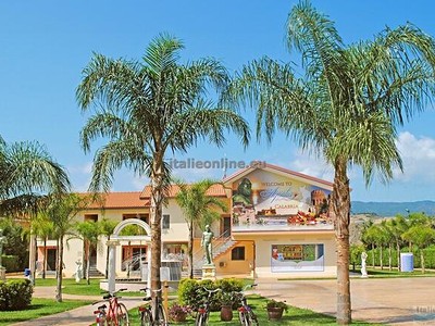 Club Esse Aquilia