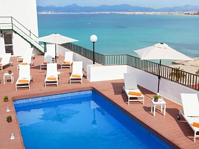 Whalabeach