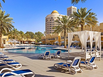 Hotel Al Hamra Village