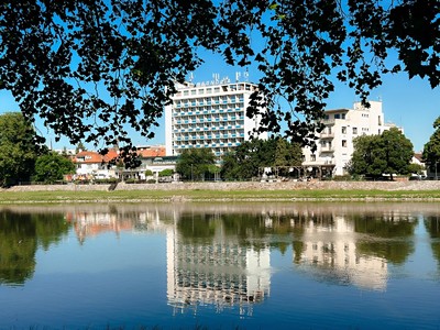 Piešťany, Magnólia – Seniorský pobyt