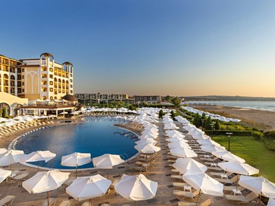 Alua Helios Bay
