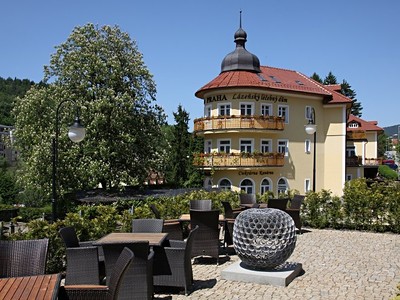 Luhačovice, Praha - Lázně na zkoušku