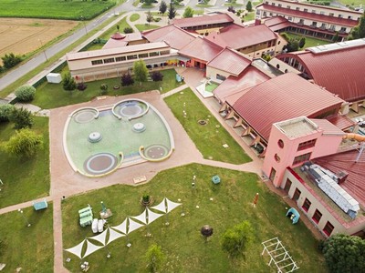 Vulkan Wellness Hotel: Autobusový zájezd 4 noci