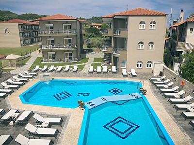 Royal Hotel and Suites