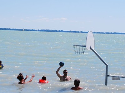 Balatontourist Camping Napfény: Týdenní pobyt v mobilním domku