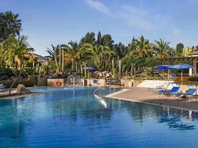 Lantana Resort