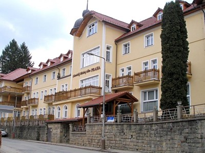 Luhačovice, Praha - Pobyt pro seniory 55