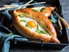 Gruzie - Khachapuri (Dreamstime)