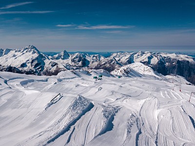 Les 2 Alpes – L'Ours Blanc, Cote Brune, Meijotel, Plein Sud nebo jiné