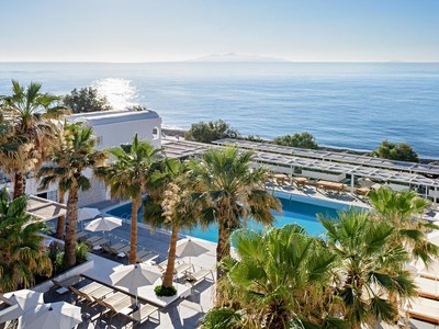 Kamari Beach Hotel