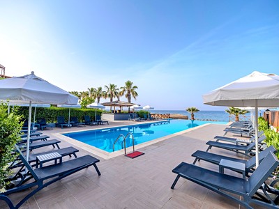 Hotel Adora Calma Beach