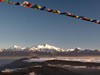 Výhled na Kanchenjungu a modlitební praporky