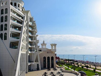 Grand Gloria Hotel Batumi