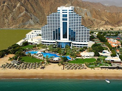 Le Meridien Al Aqah Beach Resort
