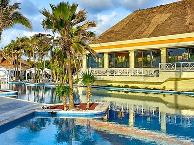 Luxury Bahia Principe Akumal