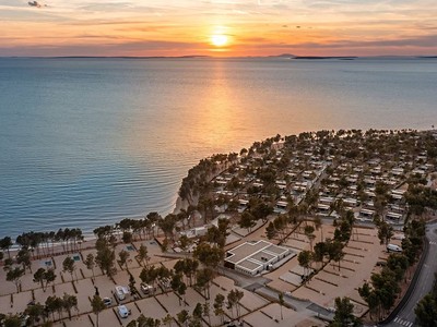 Aminess Avalona Camping Resort: Pobyt v mobilních domcích u moře