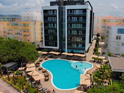 Hotel Supreme
